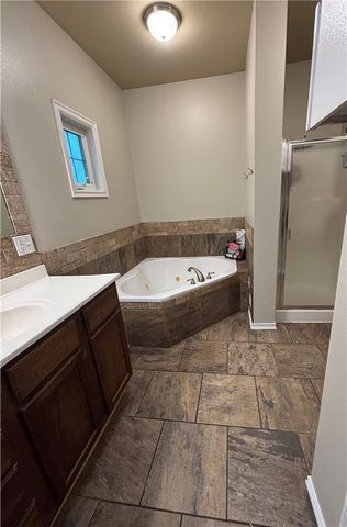 15282 Burgin Valley Road, Gravette, AR 72736