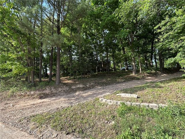 15282 Burgin Valley Road, Gravette, AR 72736