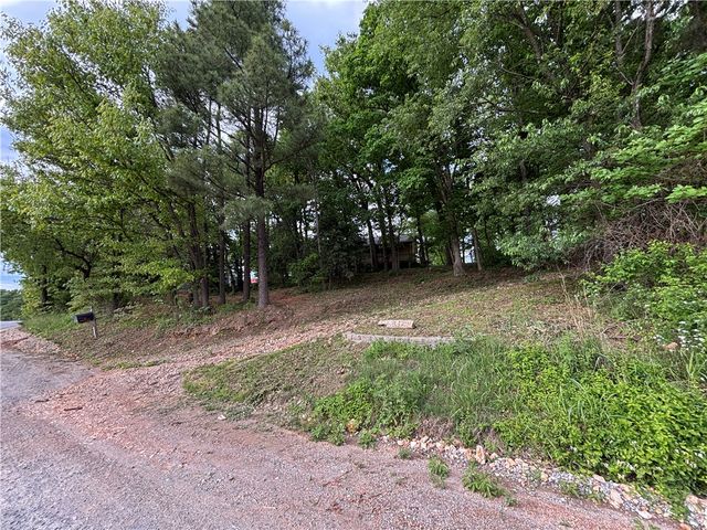 15282 Burgin Valley Road, Gravette, AR 72736