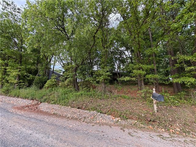15282 Burgin Valley Road, Gravette, AR 72736