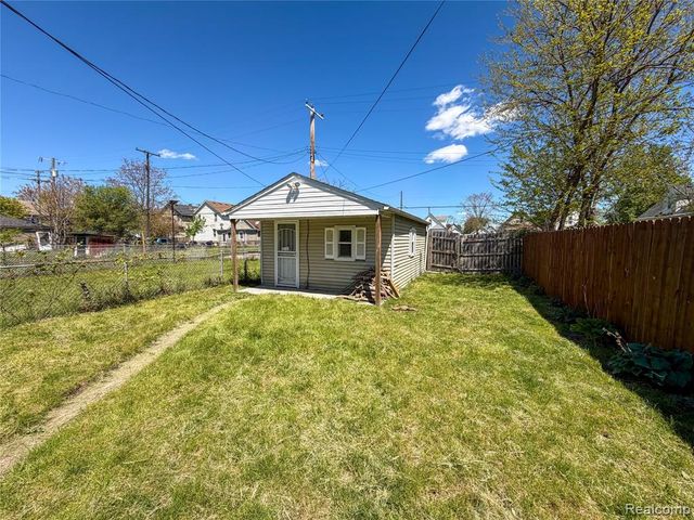48 Florence Street, River Rouge, MI 48218