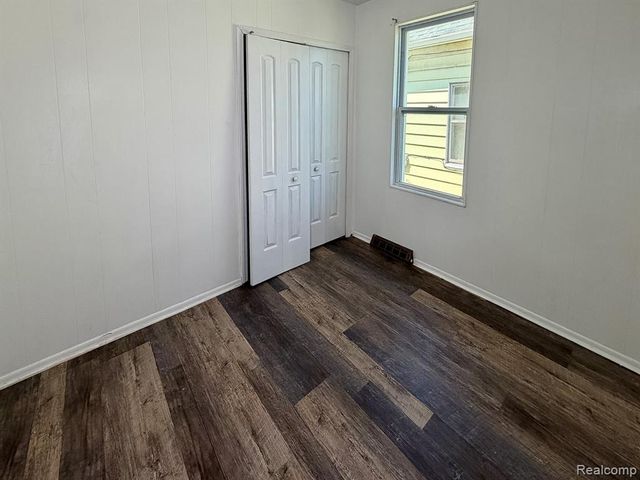48 Florence Street, River Rouge, MI 48218