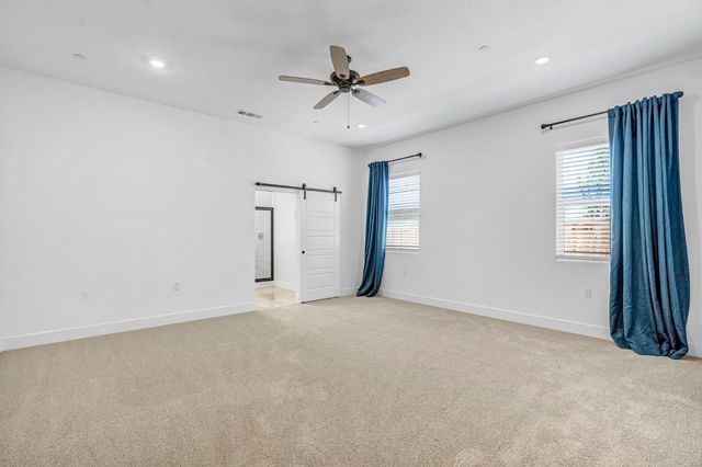 1236 Windmill Avenue, Clovis, CA 93619
