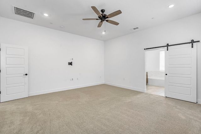 1236 Windmill Avenue, Clovis, CA 93619