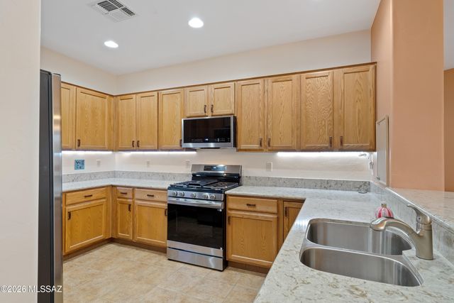 2325 S Via Anzavita, Green Valley, AZ 85614