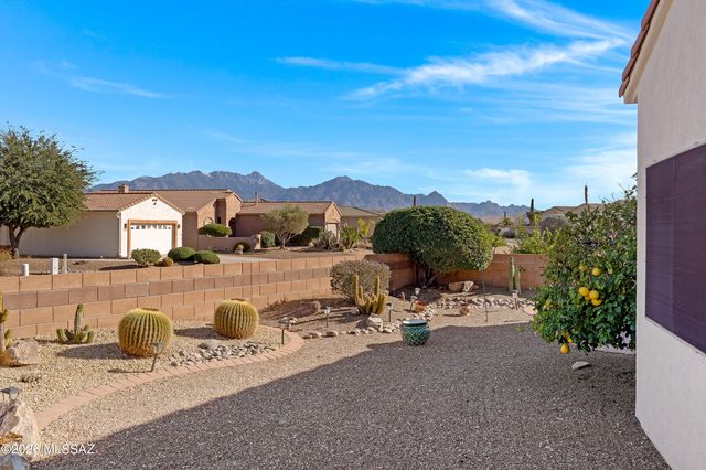 2325 S Via Anzavita, Green Valley, AZ 85614