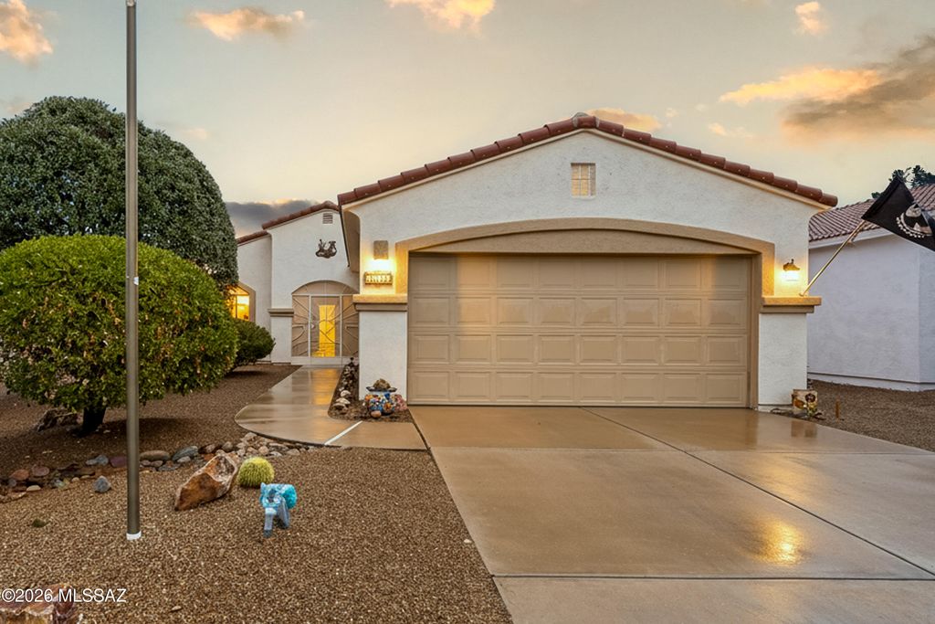 2325 S Via Anzavita, Green Valley, AZ 85614