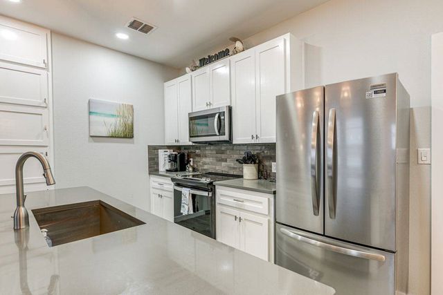 603 E Avenue G 204, Port Aransas, TX 78373