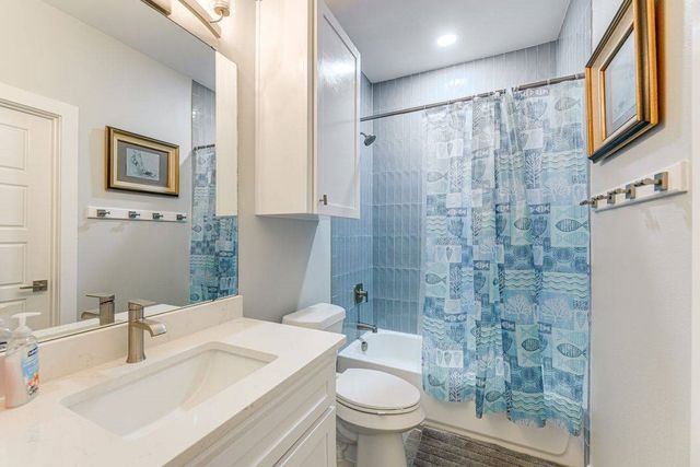 603 E Avenue G 204, Port Aransas, TX 78373