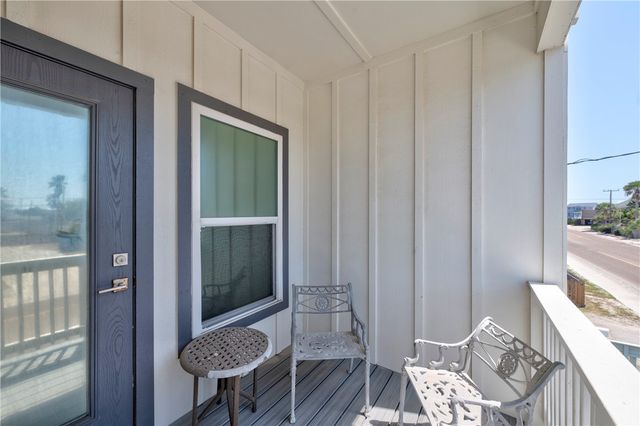 603 E Avenue G 204, Port Aransas, TX 78373