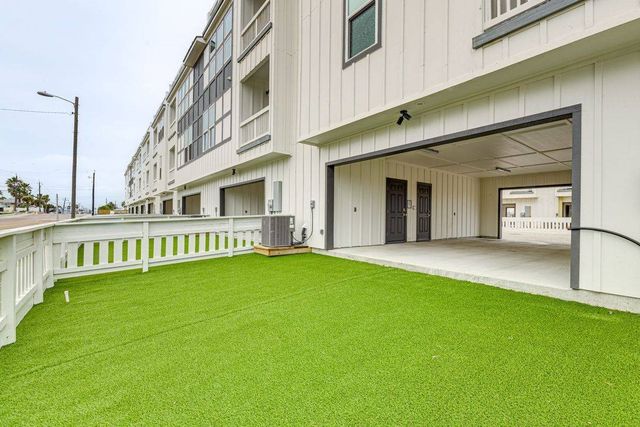 603 E Avenue G 204, Port Aransas, TX 78373