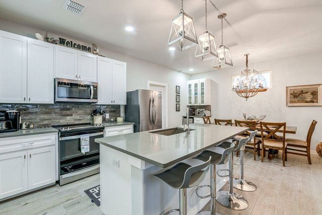 603 E Avenue G 204, Port Aransas, TX 78373