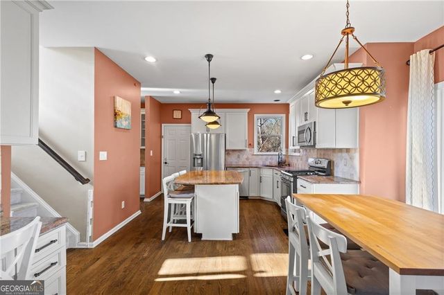 1023 Hawk Creek Trail, Lawrenceville, GA 30043