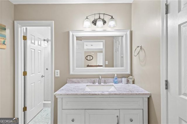 1023 Hawk Creek Trail, Lawrenceville, GA 30043