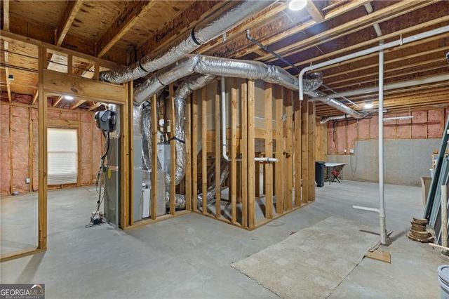 1023 Hawk Creek Trail, Lawrenceville, GA 30043