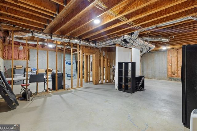 1023 Hawk Creek Trail, Lawrenceville, GA 30043