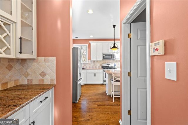 1023 Hawk Creek Trail, Lawrenceville, GA 30043