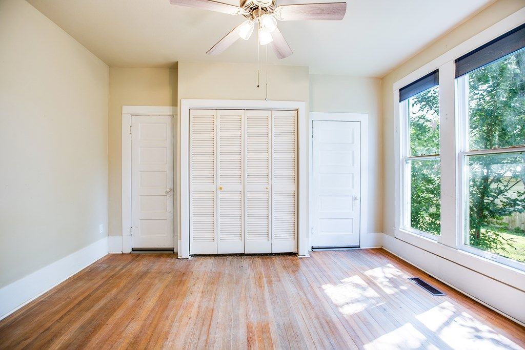 Image 51 of property listing at 810 N 6th St, Ballinger, TX 76821
