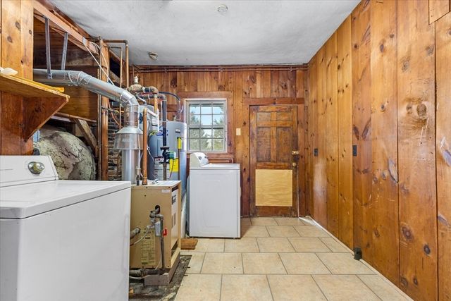 2 Country Club Dr, Halifax, MA 02338