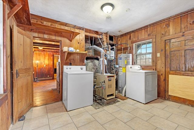 2 Country Club Dr, Halifax, MA 02338