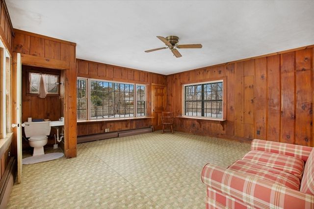 2 Country Club Dr, Halifax, MA 02338