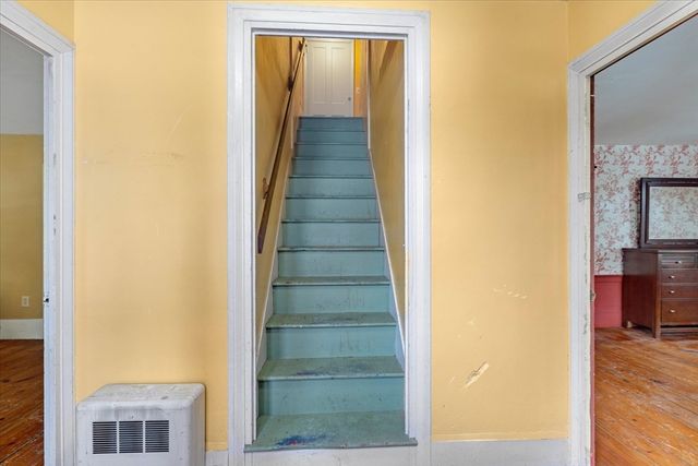 2 Country Club Dr, Halifax, MA 02338