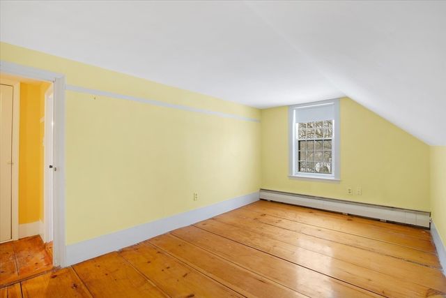 2 Country Club Dr, Halifax, MA 02338