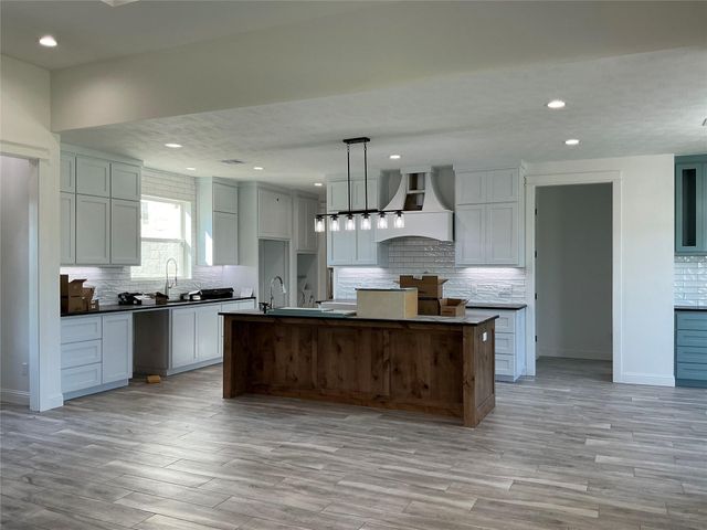 9974 Hidden Pond Drive, Iola, TX 77861