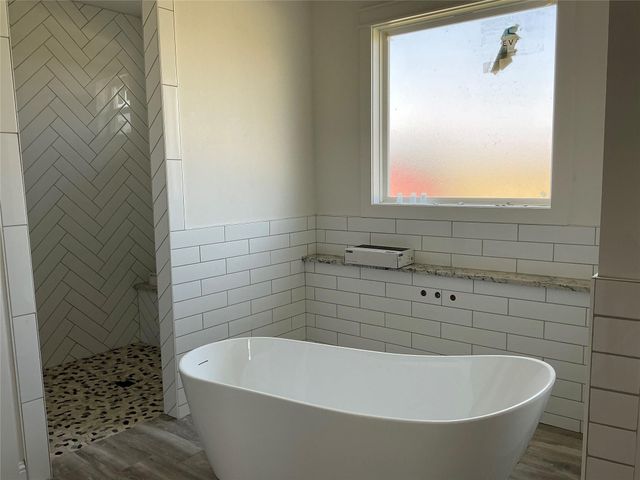 9974 Hidden Pond Drive, Iola, TX 77861