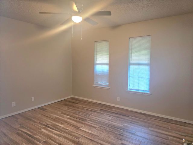 1331 S 124 Avenue E, Tulsa, OK 74128