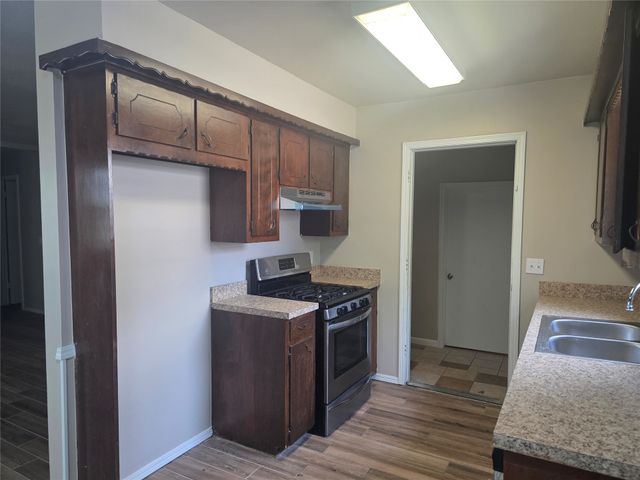 1331 S 124 Avenue E, Tulsa, OK 74128