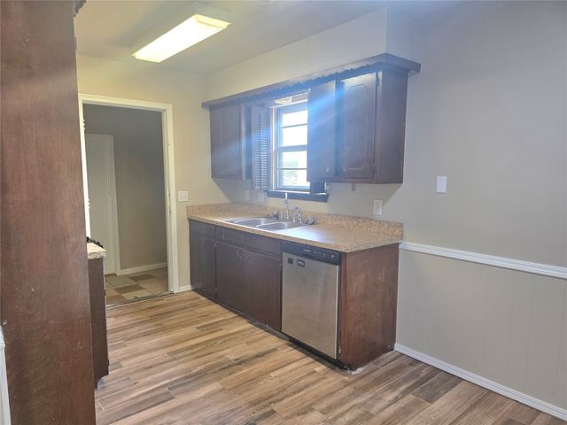 1331 S 124 Avenue E, Tulsa, OK 74128