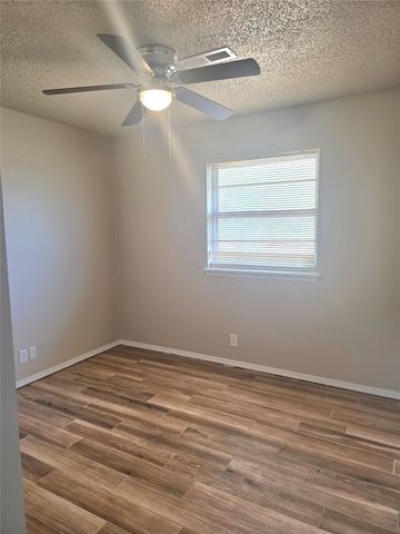 1331 S 124 Avenue E, Tulsa, OK 74128