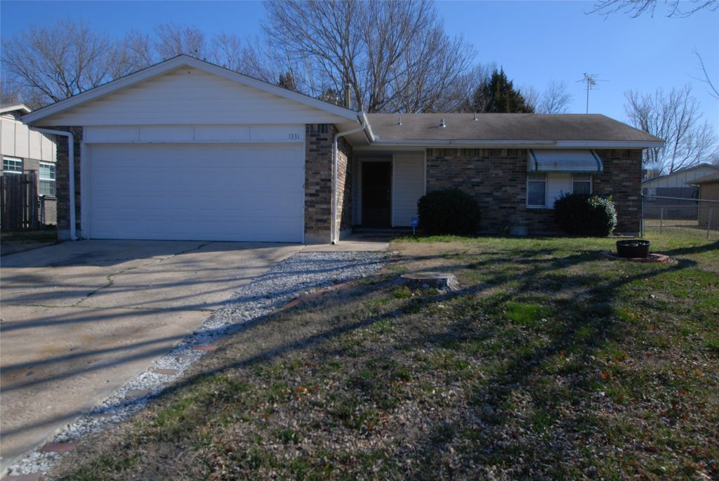 1331 S 124 Avenue E, Tulsa, OK 74128