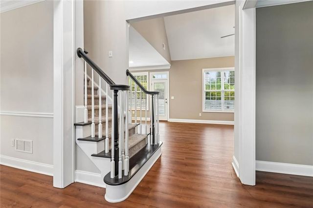 5751 Vinings Place Court SE, Mableton, GA 30126