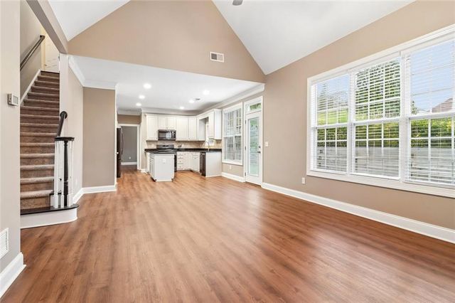 5751 Vinings Place Court SE, Mableton, GA 30126