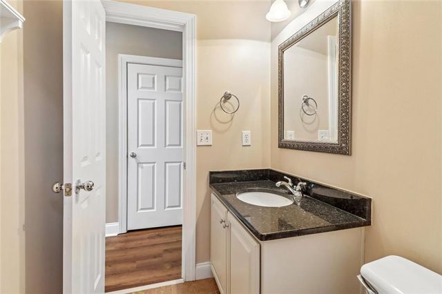 5751 Vinings Place Court SE, Mableton, GA 30126