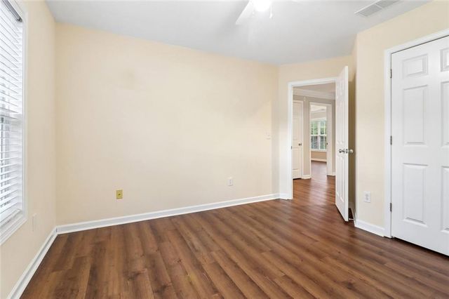 5751 Vinings Place Court SE, Mableton, GA 30126