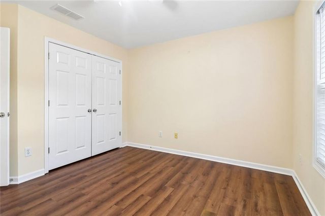 5751 Vinings Place Court SE, Mableton, GA 30126
