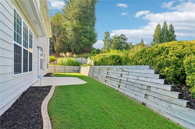 5751 Vinings Place Court SE, Mableton, GA 30126
