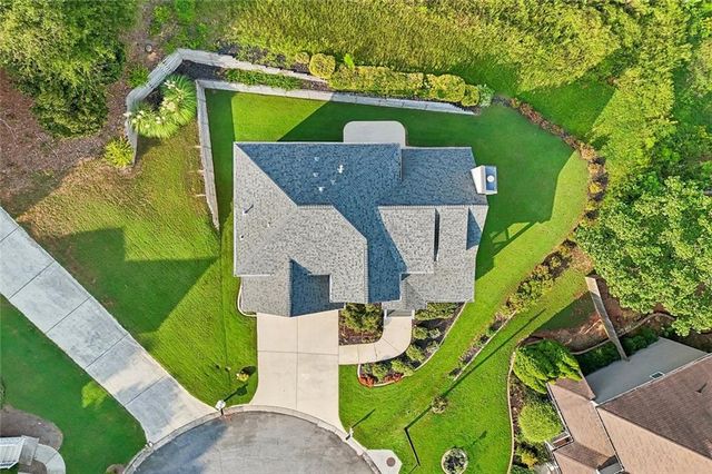 5751 Vinings Place Court SE, Mableton, GA 30126