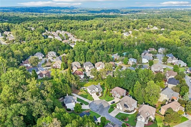 5751 Vinings Place Court SE, Mableton, GA 30126