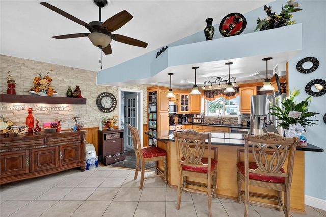 7120 Wilson St, Hollywood, FL 33024