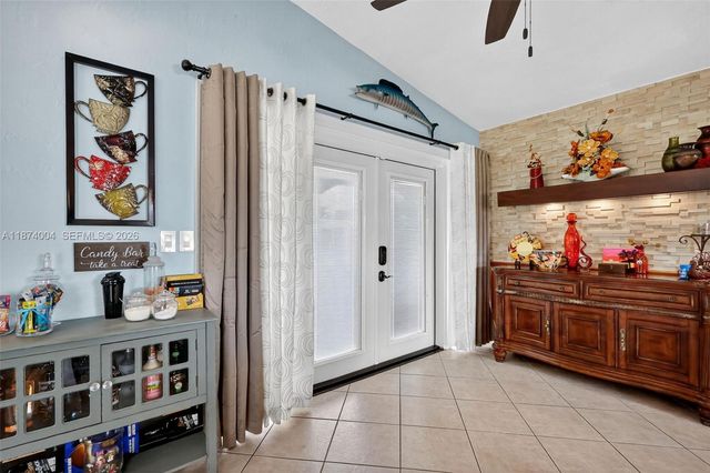 7120 Wilson St, Hollywood, FL 33024