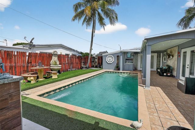 7120 Wilson St, Hollywood, FL 33024