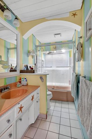 7120 Wilson St, Hollywood, FL 33024