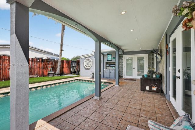 7120 Wilson St, Hollywood, FL 33024