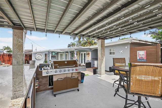 7120 Wilson St, Hollywood, FL 33024
