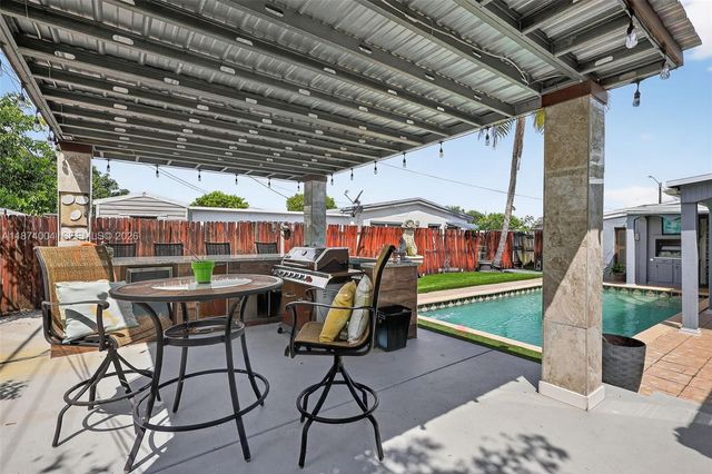 7120 Wilson St, Hollywood, FL 33024