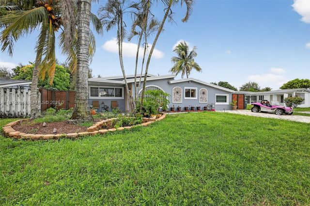 7120 Wilson St, Hollywood, FL 33024